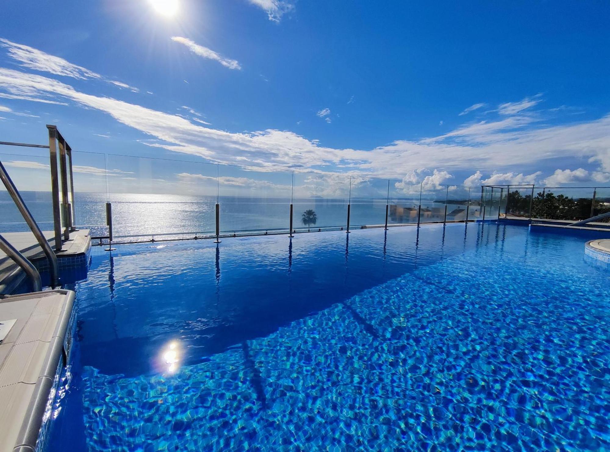 エステポナLuxury Duplex Infinity Pool Ehhouseアパートメント エクステリア 写真