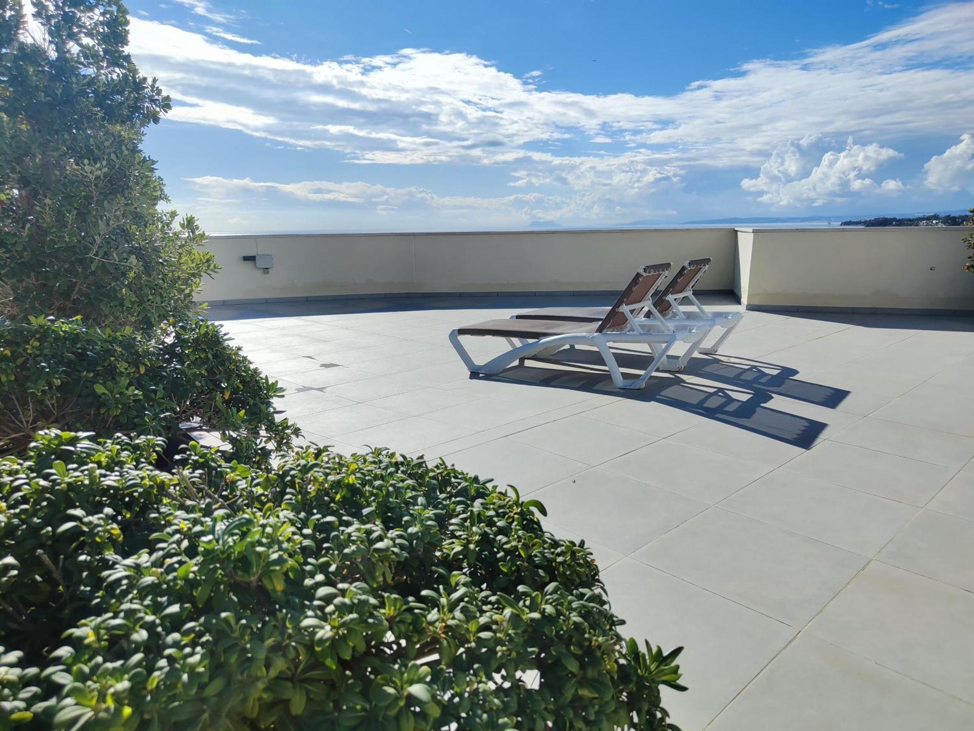 エステポナLuxury Duplex Infinity Pool Ehhouseアパートメント エクステリア 写真